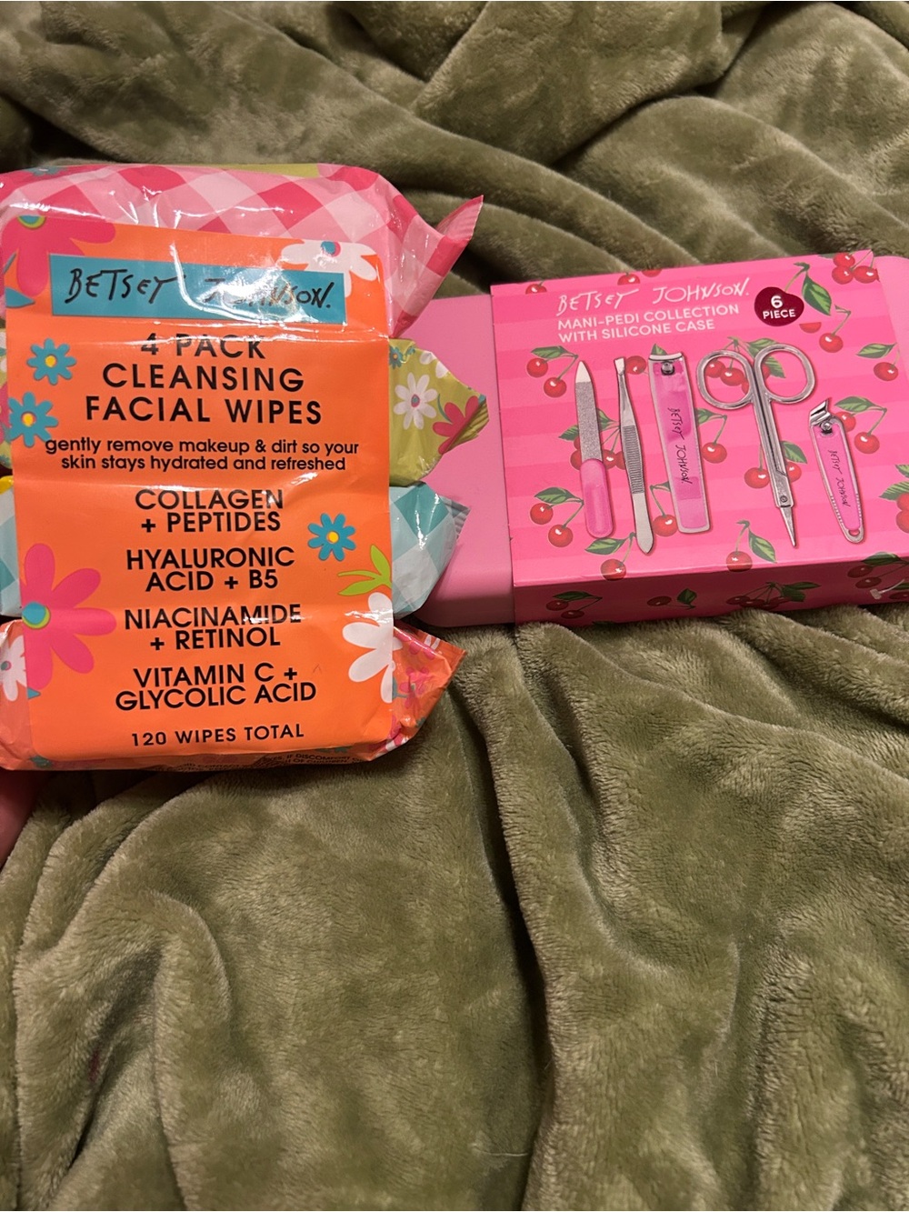 Betsey Johnson Pink Mani-Pedi Set with Orange Cleansing Facial Wipes